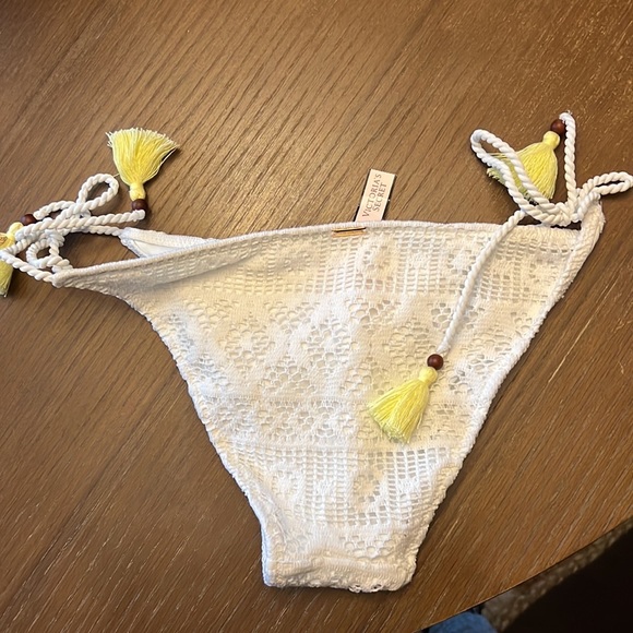 VS Bikini - Picture 7 of 8